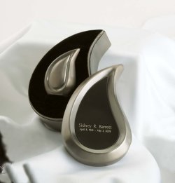 Picture of product Teardrop Ultra Keepsake Urn Set - 810-U